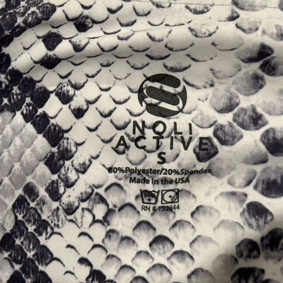 Noli Active Leggings Womens Small White Black Snakeskin Print Exercise Gym Pants - Picture 5 of 6